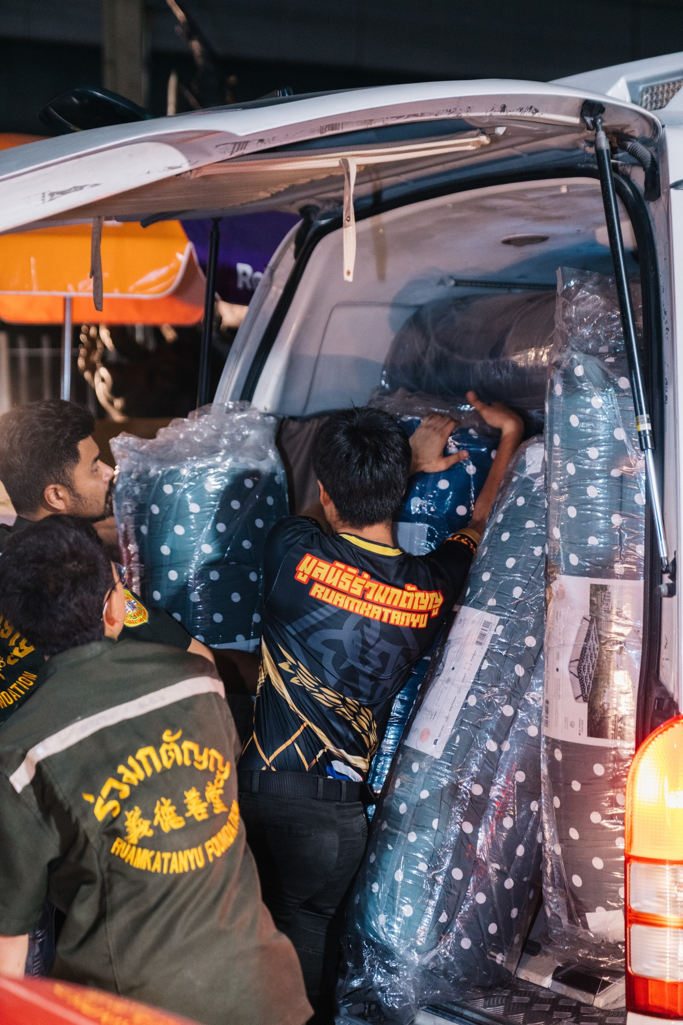 lotus-mattress-csr-earthquake-006